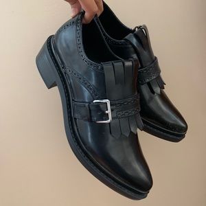 LIKE- NEW Zara shoes